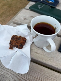 Tom's famous whiskey and ginger cake kept us going during the John Crock day - hic!